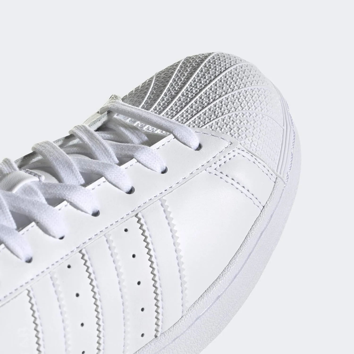 adidas Performance Superstar 2 CF I Basketball Fashion Sneaker