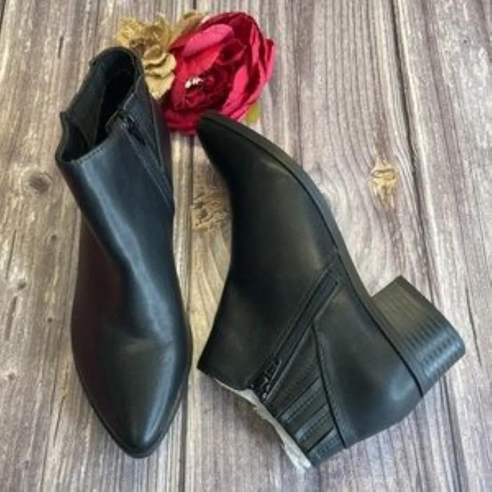 AMERICAN RAG Tori Black Booties 7M
