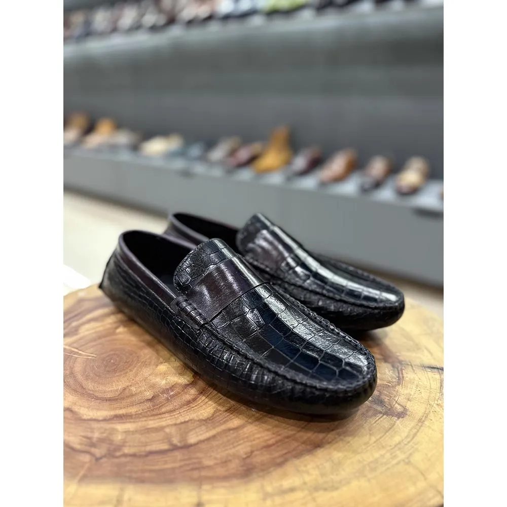 Black Croco Mirror Glossed Driving Loafer With Burgundy Saddle