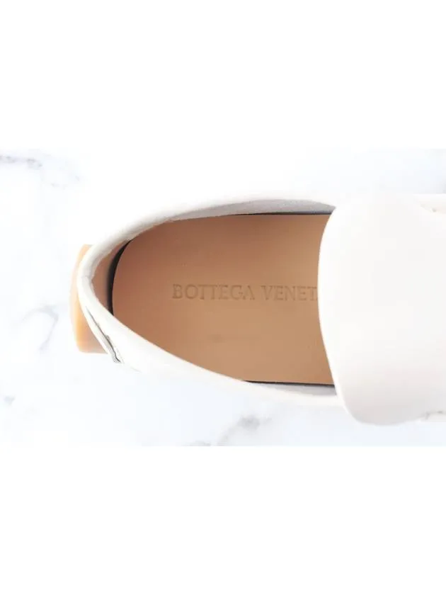 Bottega Veneta Leather Driving Loafer White 44 290