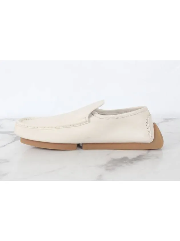 Bottega Veneta Leather Driving Loafer White 44 290