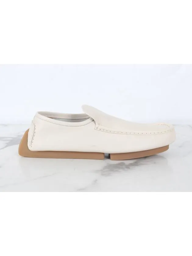 Bottega Veneta Leather Driving Loafer White 44 290