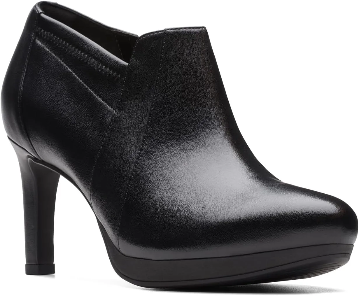 Clarks Women's Ambyr Hope Ankle Boot