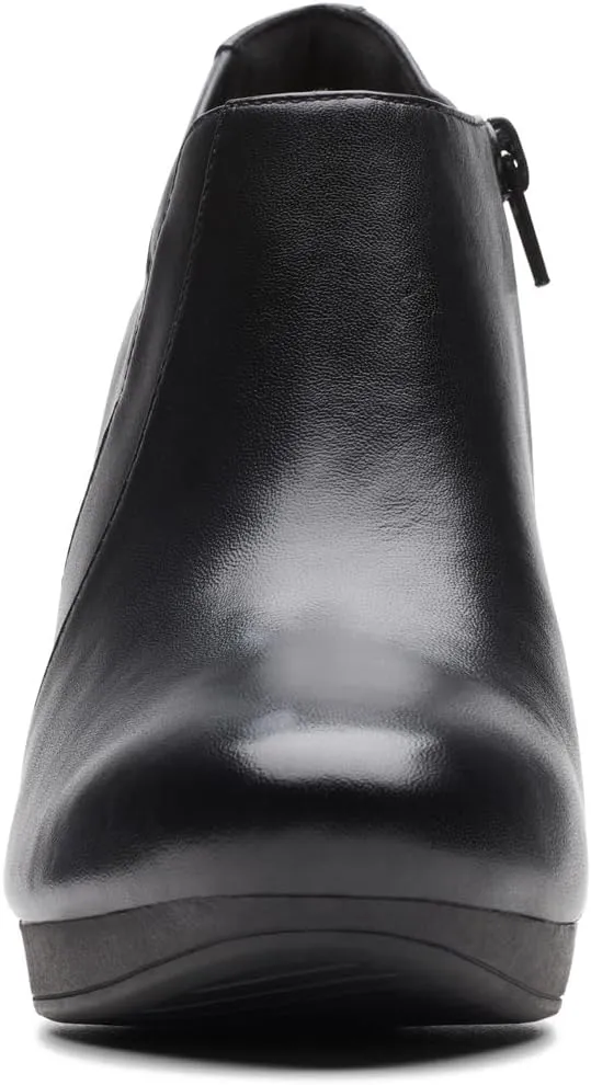 Clarks Women's Ambyr Hope Ankle Boot