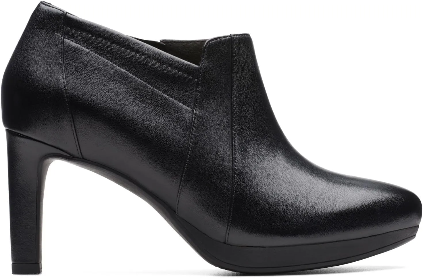 Clarks Women's Ambyr Hope Ankle Boot