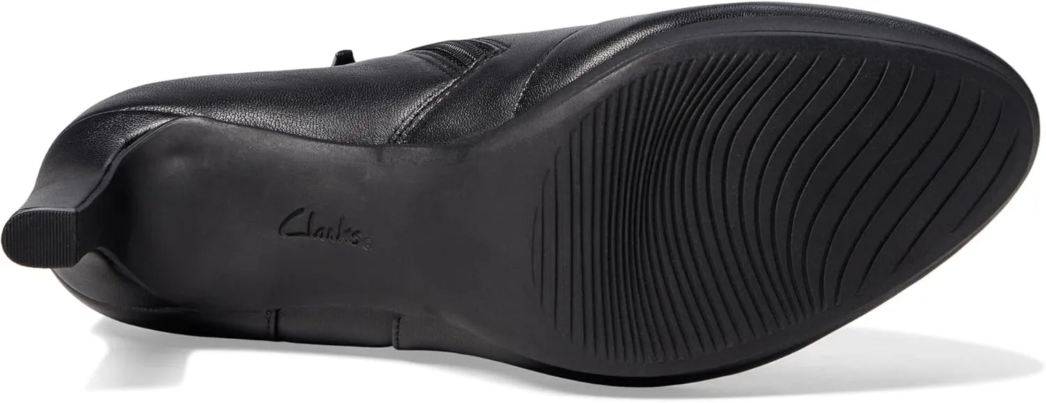 Clarks Women's Ambyr Rise Ankle Boot