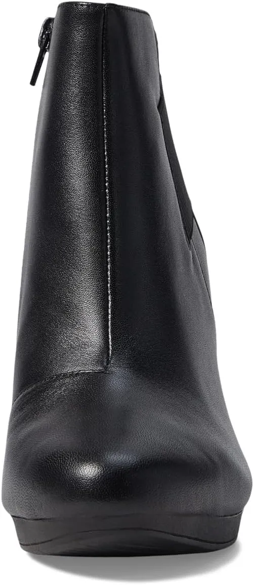 Clarks Women's Ambyr Rise Ankle Boot