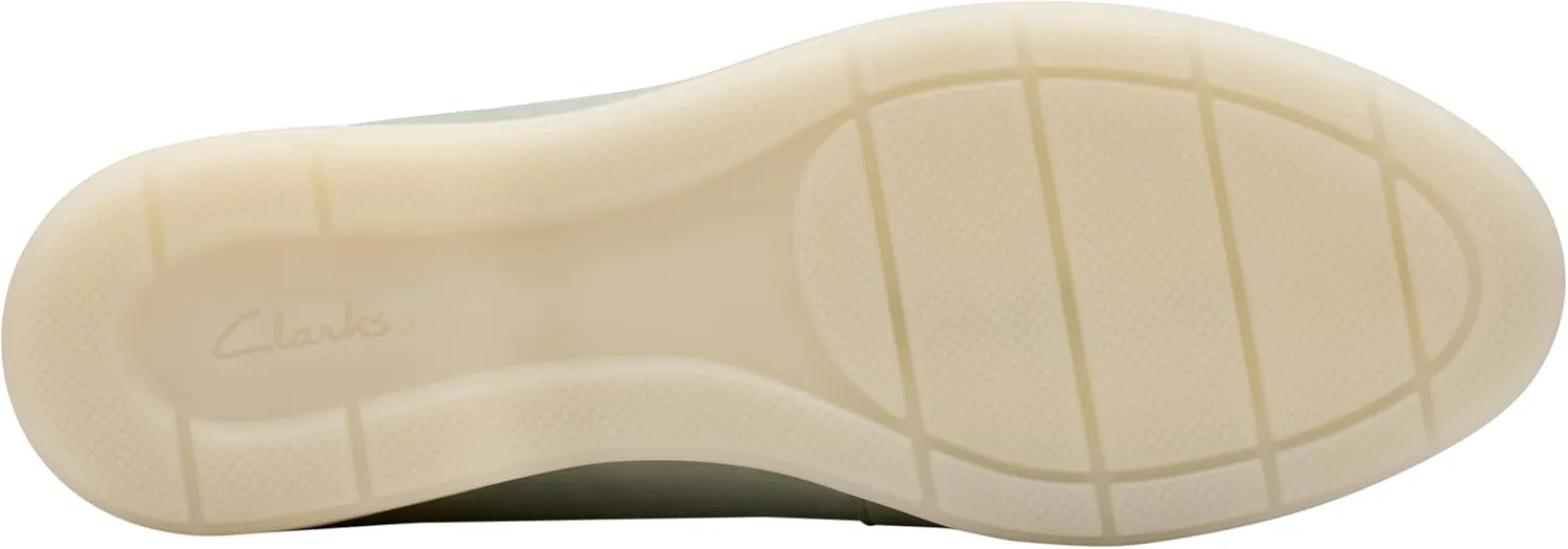 Clarks Women's Apartment Loafer