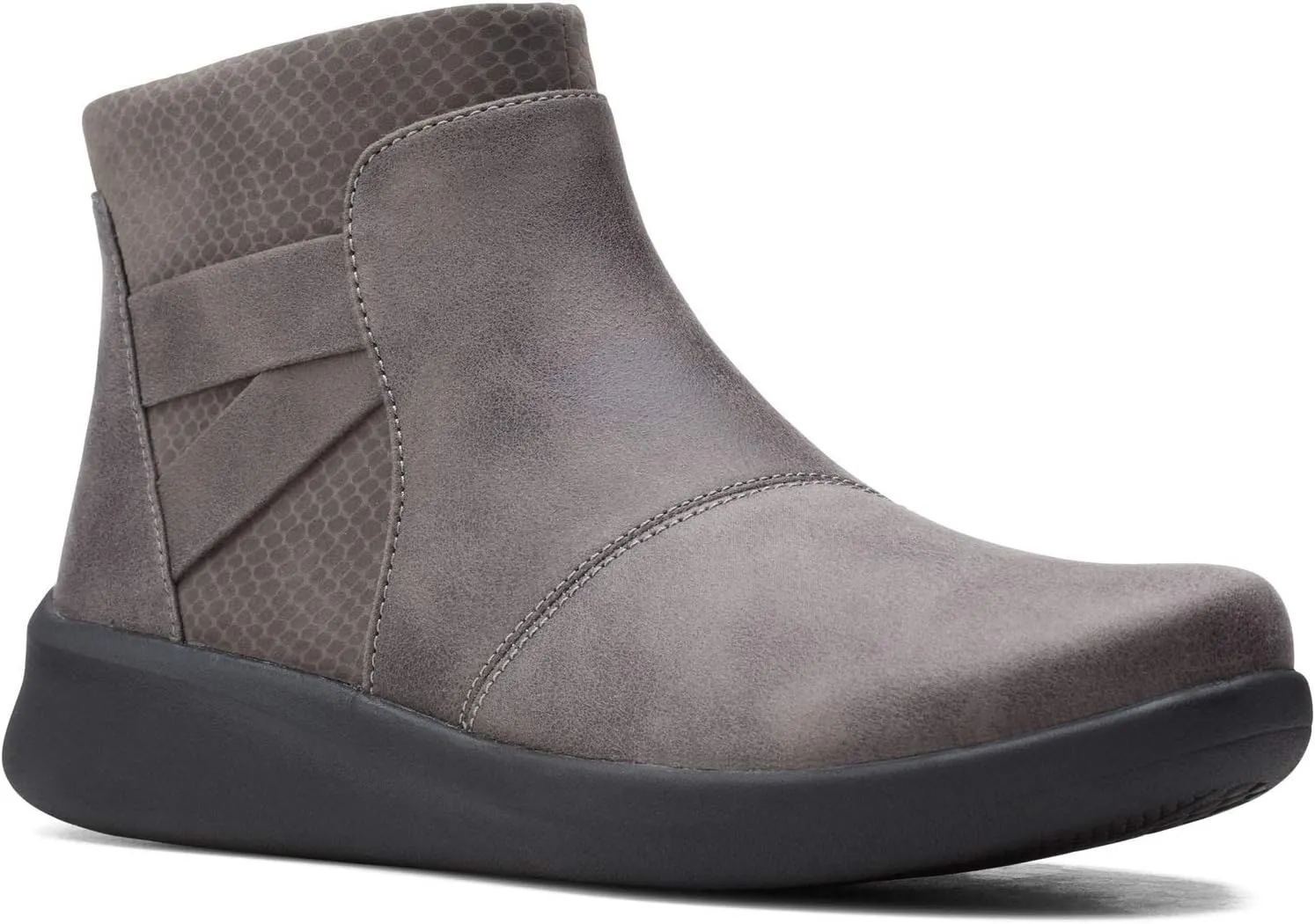 Clarks Women's Sillian 2.0 Hi Ankle Boot