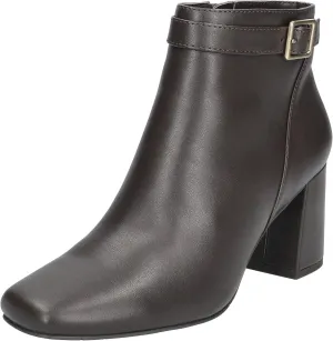 Easy Street Women's Winnipeg Ankle Boot