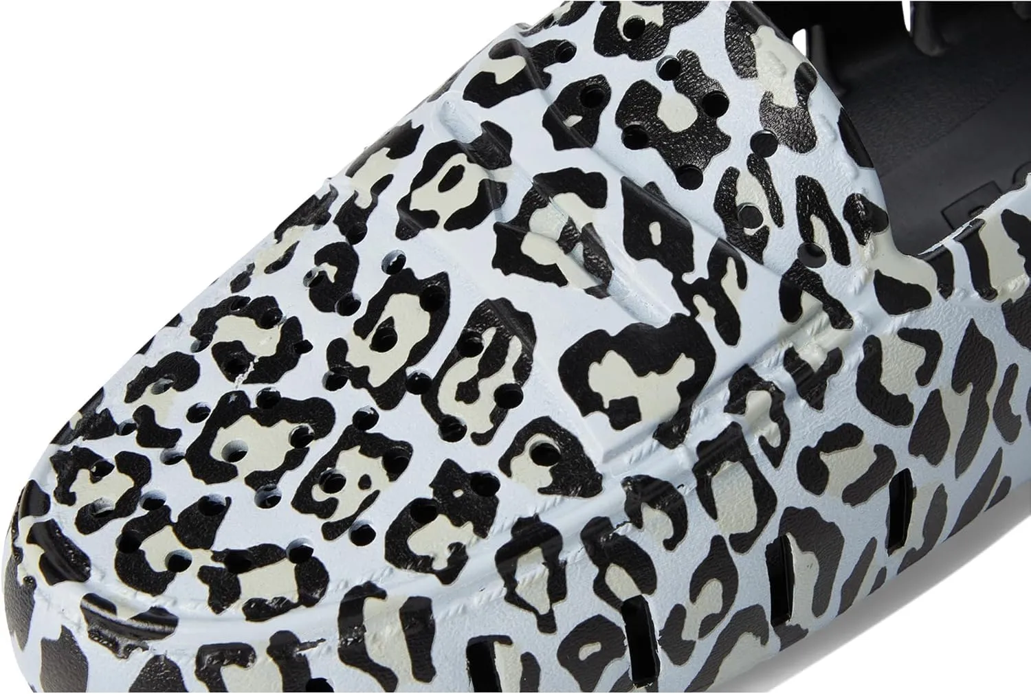 Floafers Women's Animal Print Posh Driver Driving Style Loafer