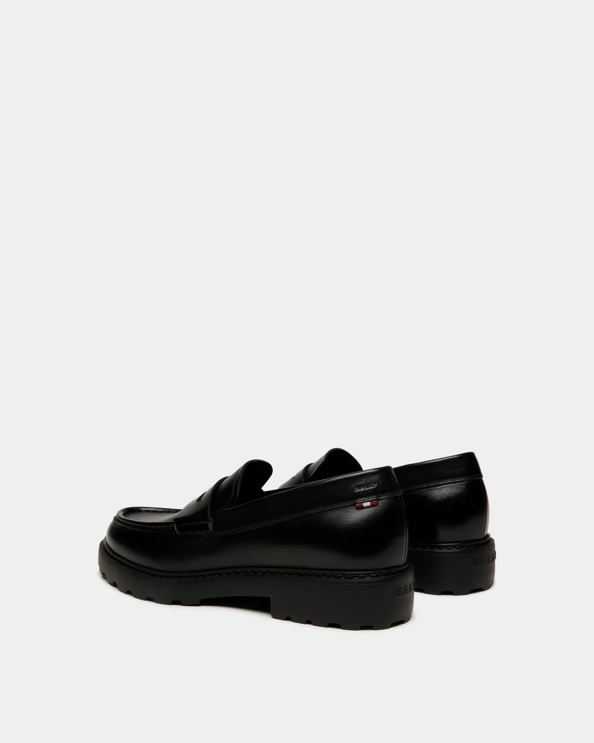 Gusto Loafer In Black Leather