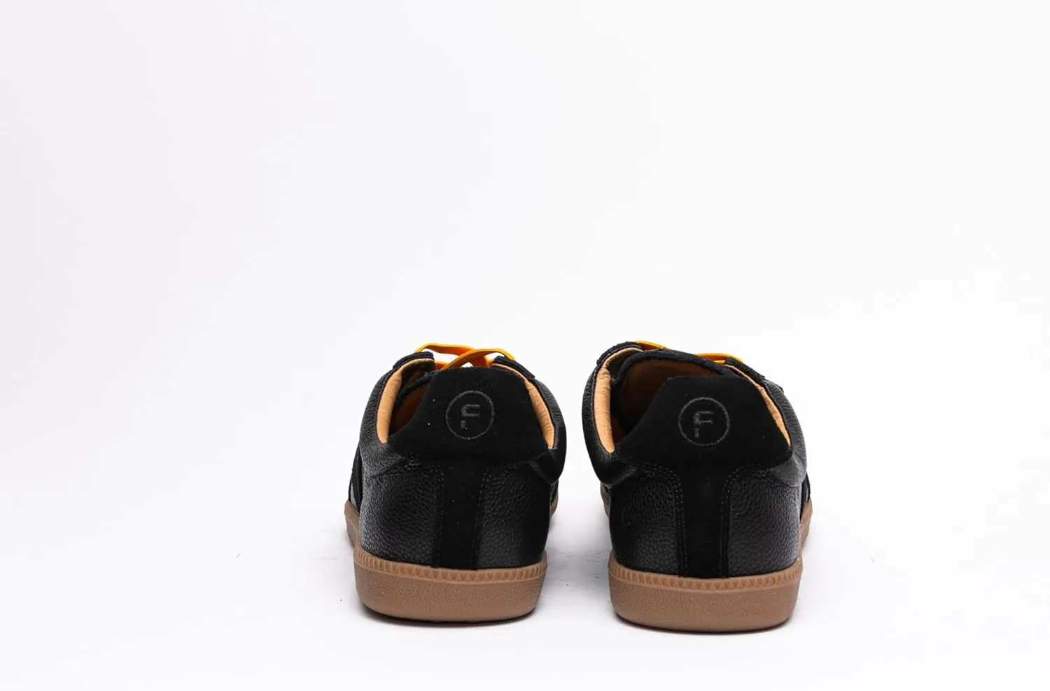 Indie Trainers. Fashion Sneakers for Women and Men. Classic Style Low-Top Street Shoes, Comfortable and Minimalist