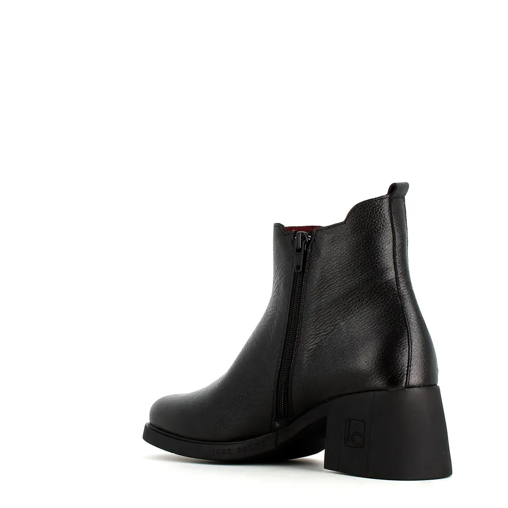 Jose Saenz Chelsea Ankle Boot Black