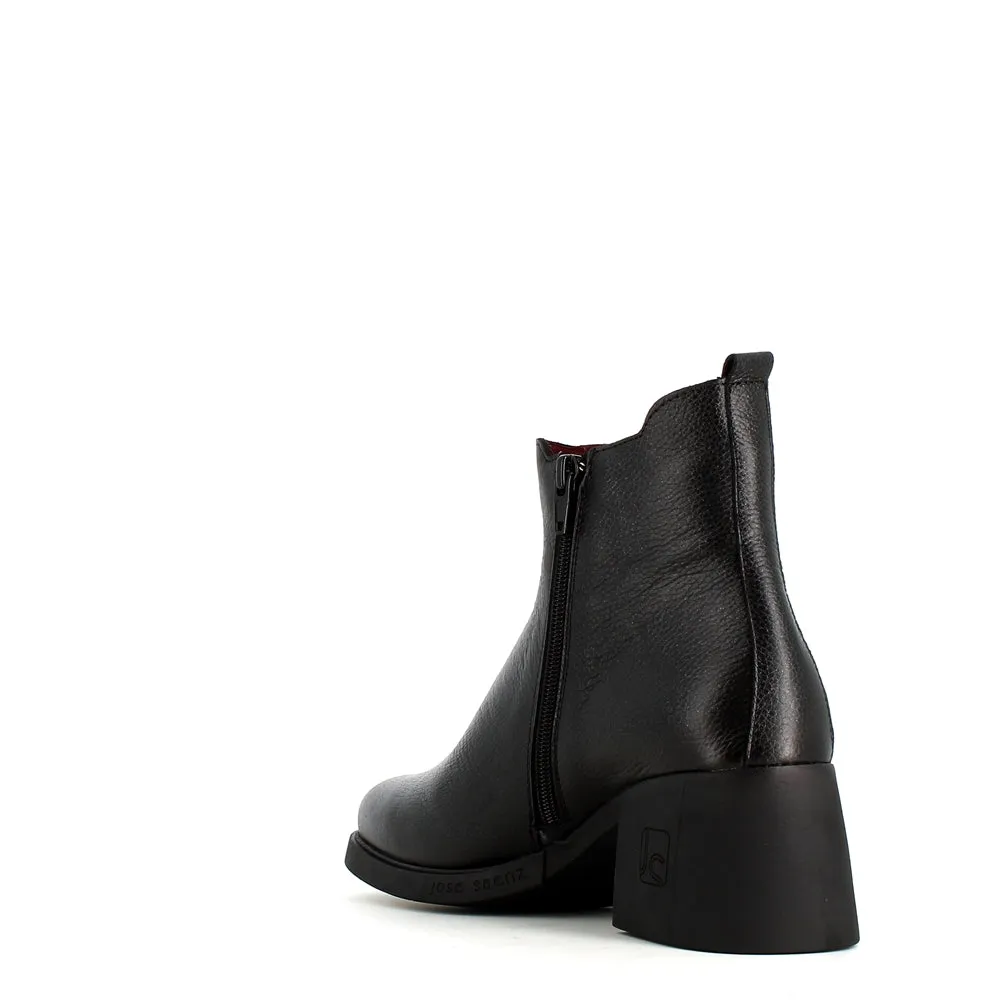 Jose Saenz Chelsea Ankle Boot Black