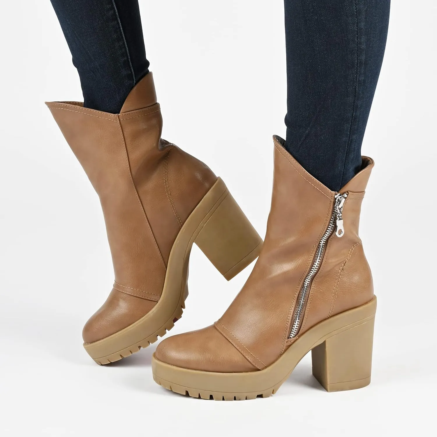 Journee Women's Comfort Foam Jaquie Booties