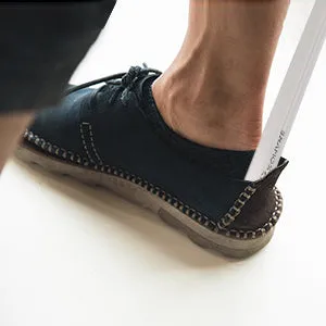 Long Handled Shoe Horn – Effortless Comfort for Every Step