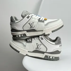Louis Vuitton Mid Replica Trainer – Luxury Design, Premium Craftsmanship, Elevated Street Style.