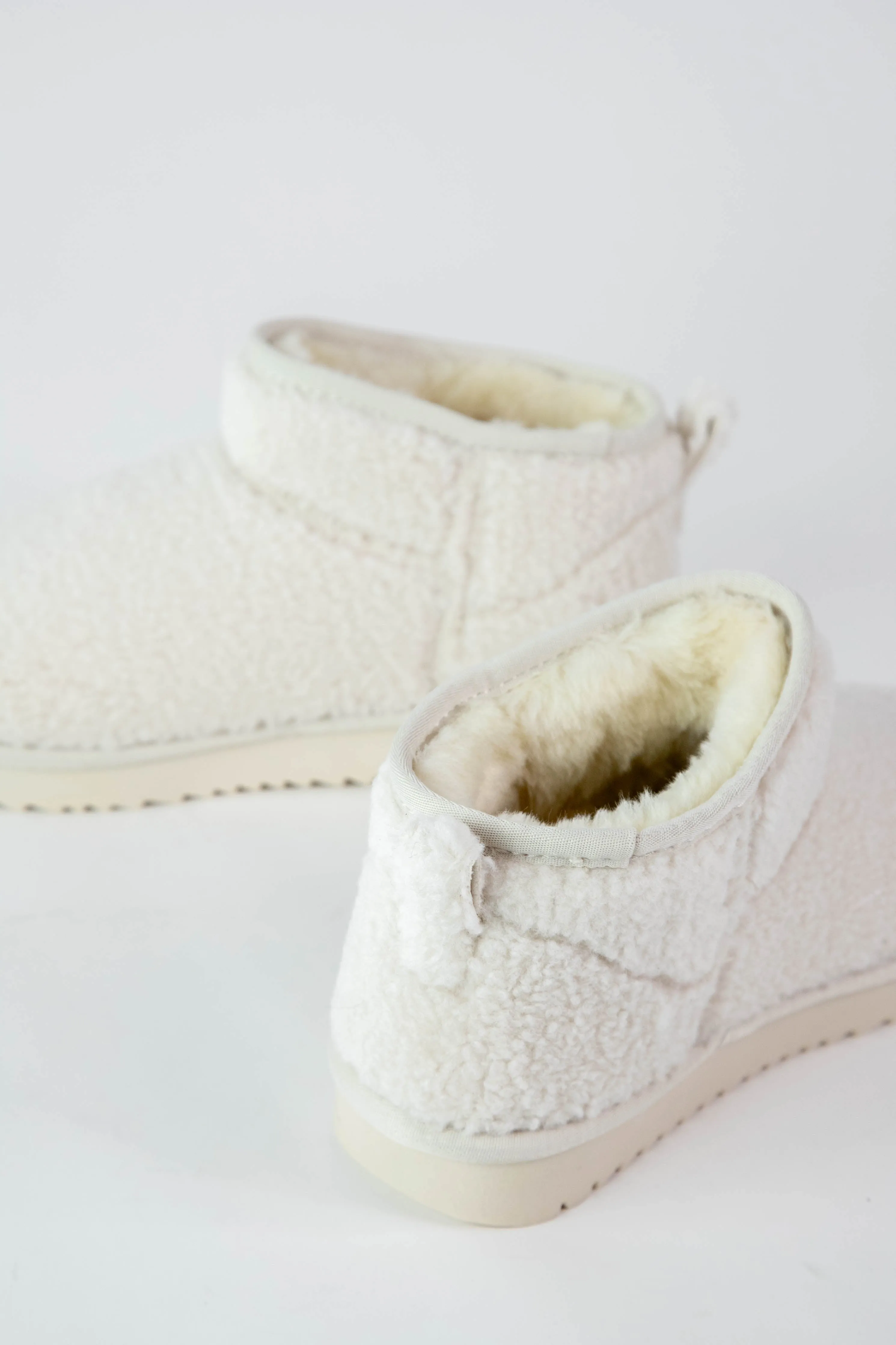Mutual Sherpa Mini Boot, Cream