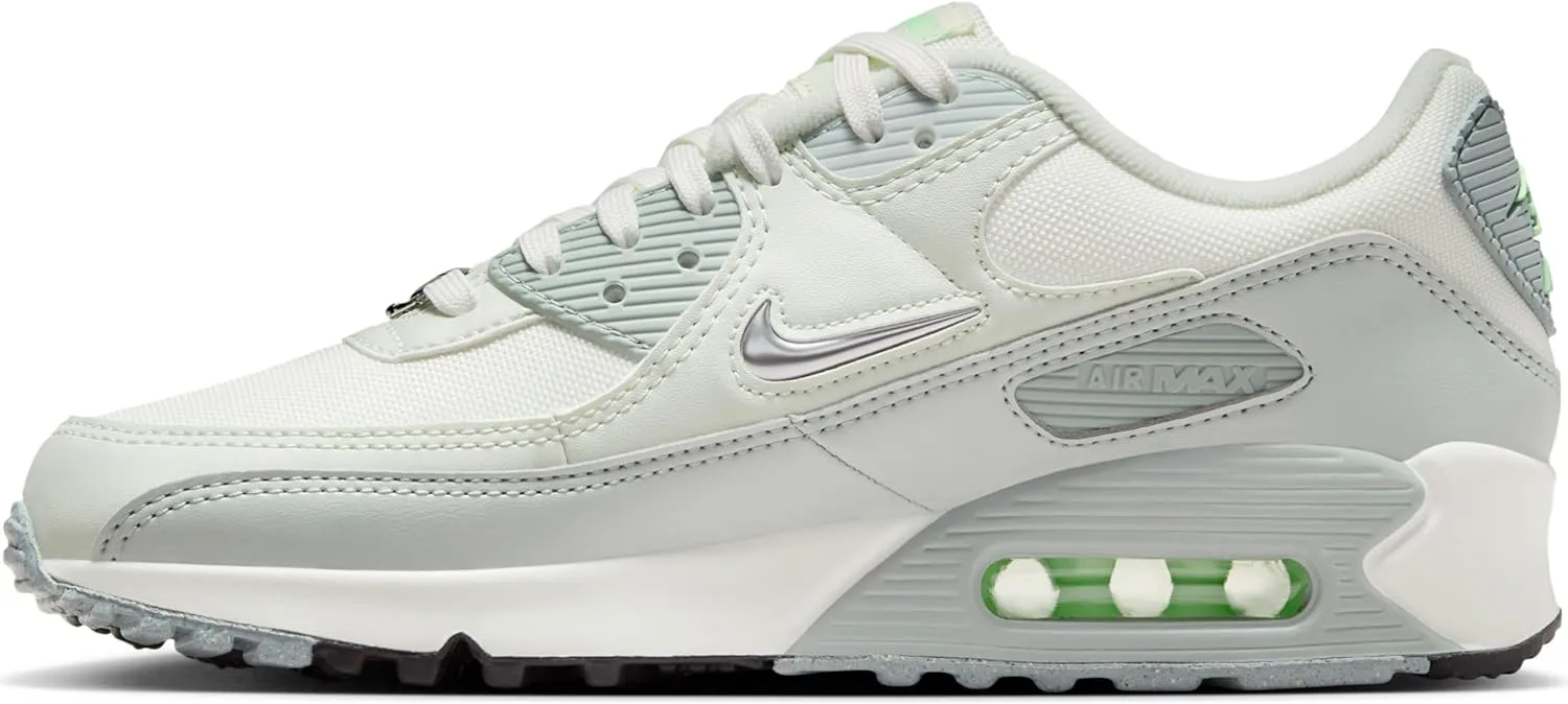 Nike Women's Air Max 90 SE Trainers