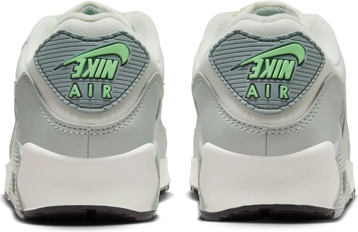 Nike Women's Air Max 90 SE Trainers
