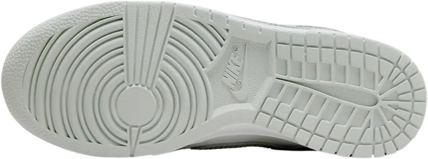 Nike Women's Modern