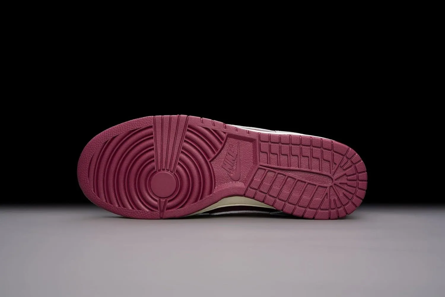 Nike Women's Retro Sneaker