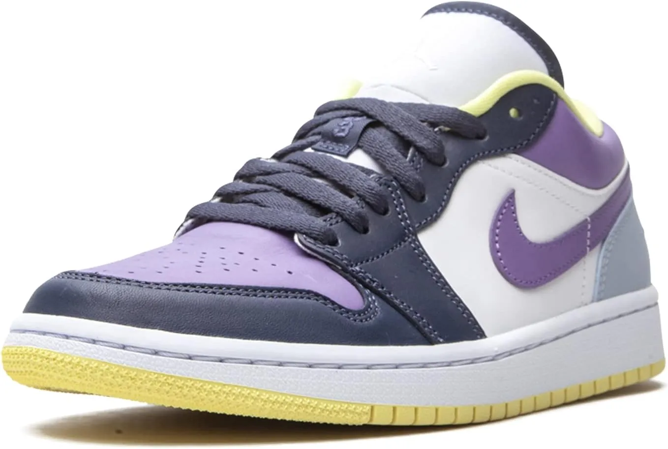 NIKE Women's Sneaker