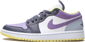 NIKE Women's Sneaker