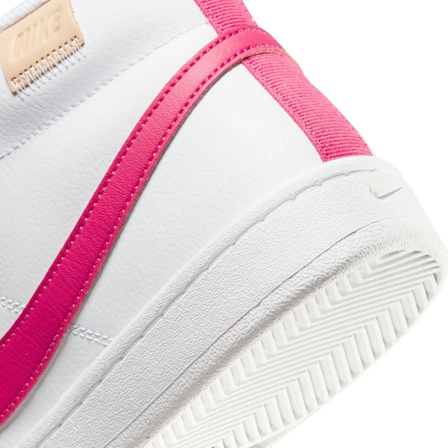 Nike Women's Tennis Shoe
