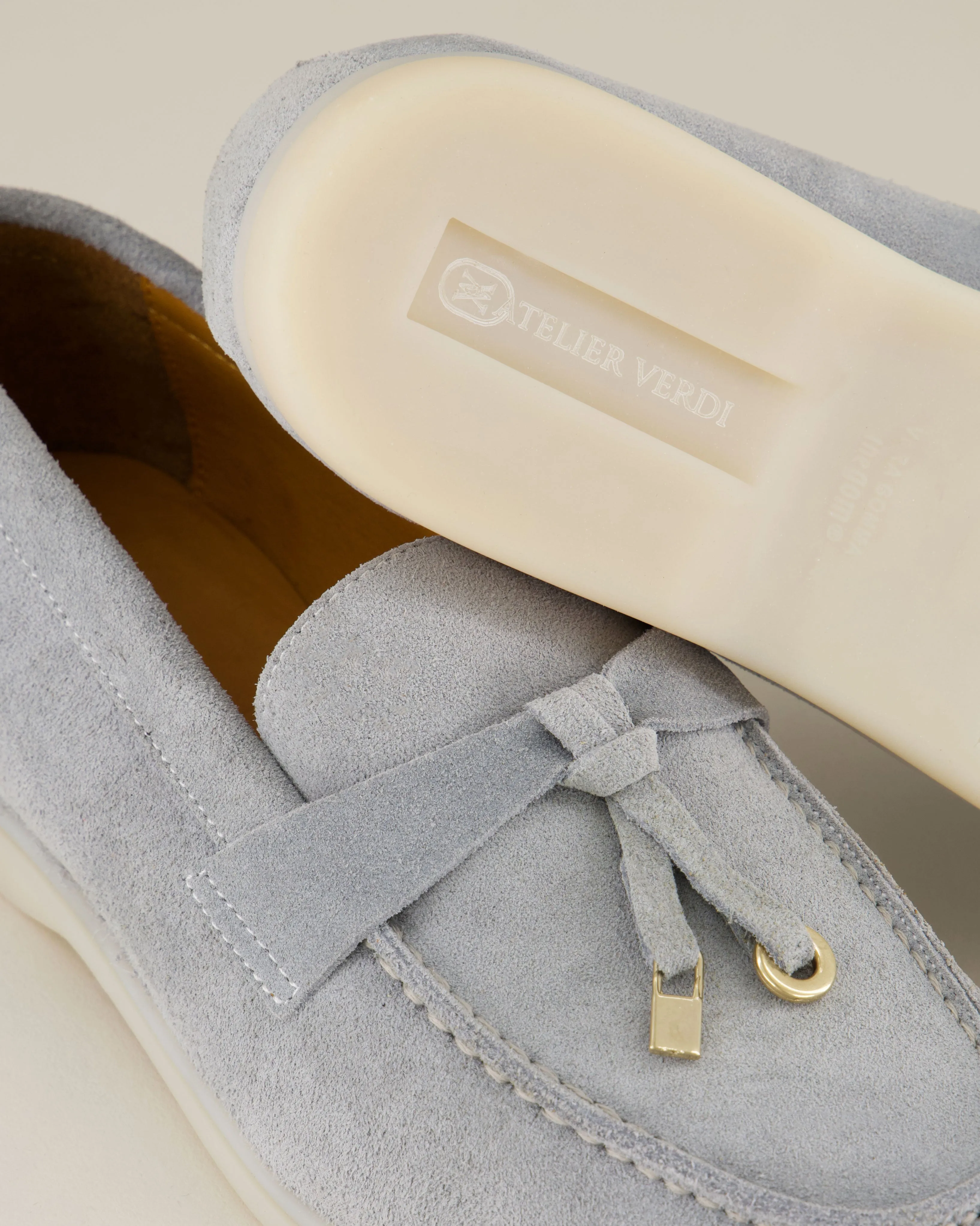 Nina Loafer  AVWL01-Smoke