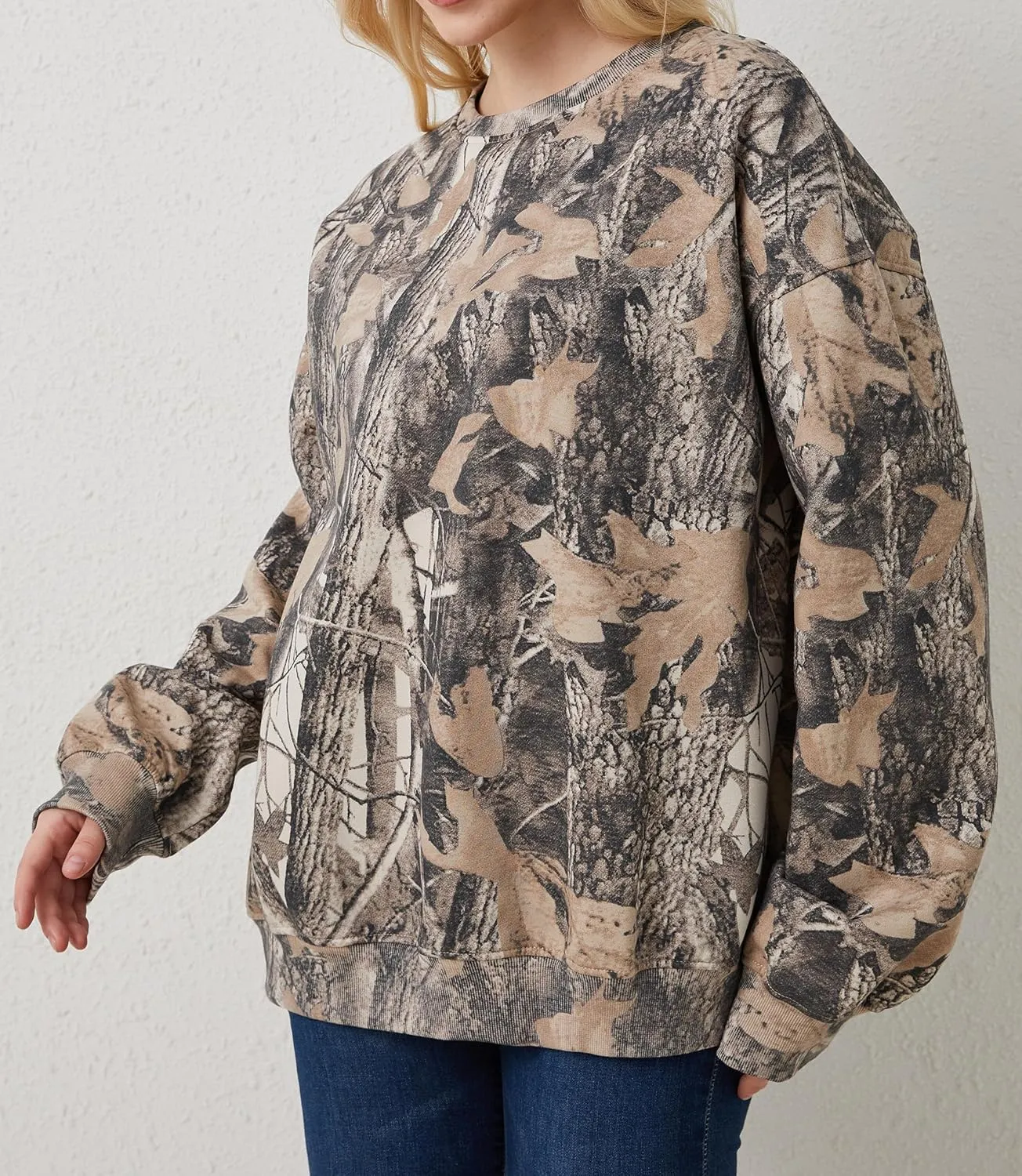 Oversized Camo Sweatshirt For Women Men Maple Leaf Camouflage Sweatshirts Hunting Camo Pullover Tops
