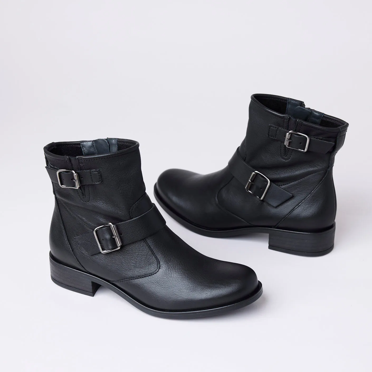 Paul Green Black Leather Ankle Boots