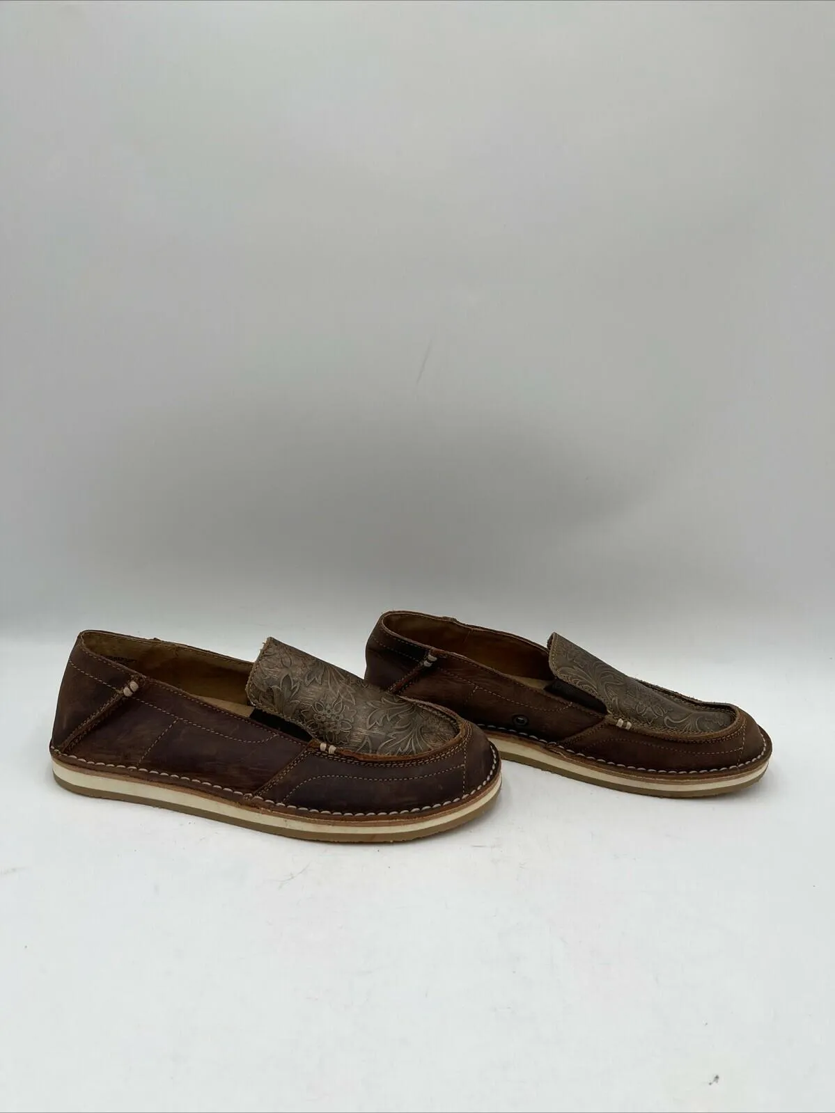 RANK 45 Women's Amberlin Textured Print Pull On Casual Shoe Brown Size 7 - Very Good
