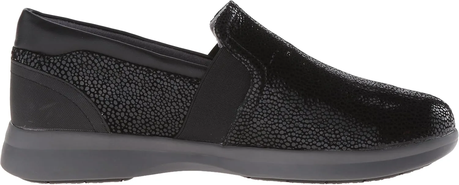 SoftWalk Women's Vantage Loafer