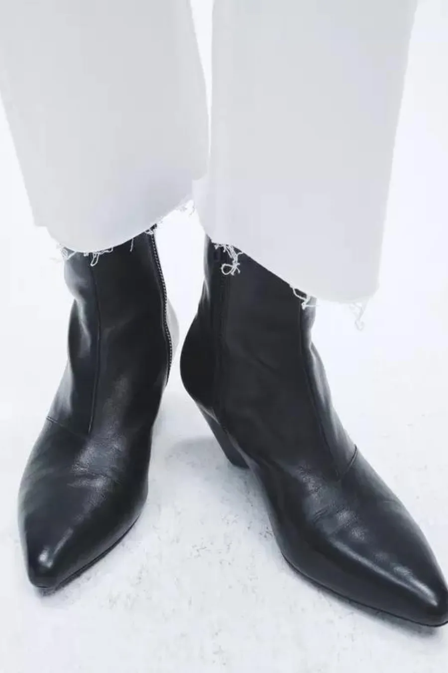 Spire Boot Black