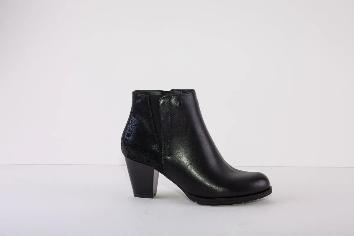 SUSST CHERUB22 MEDIUM HEEL ANKLE BOOT - BLACK