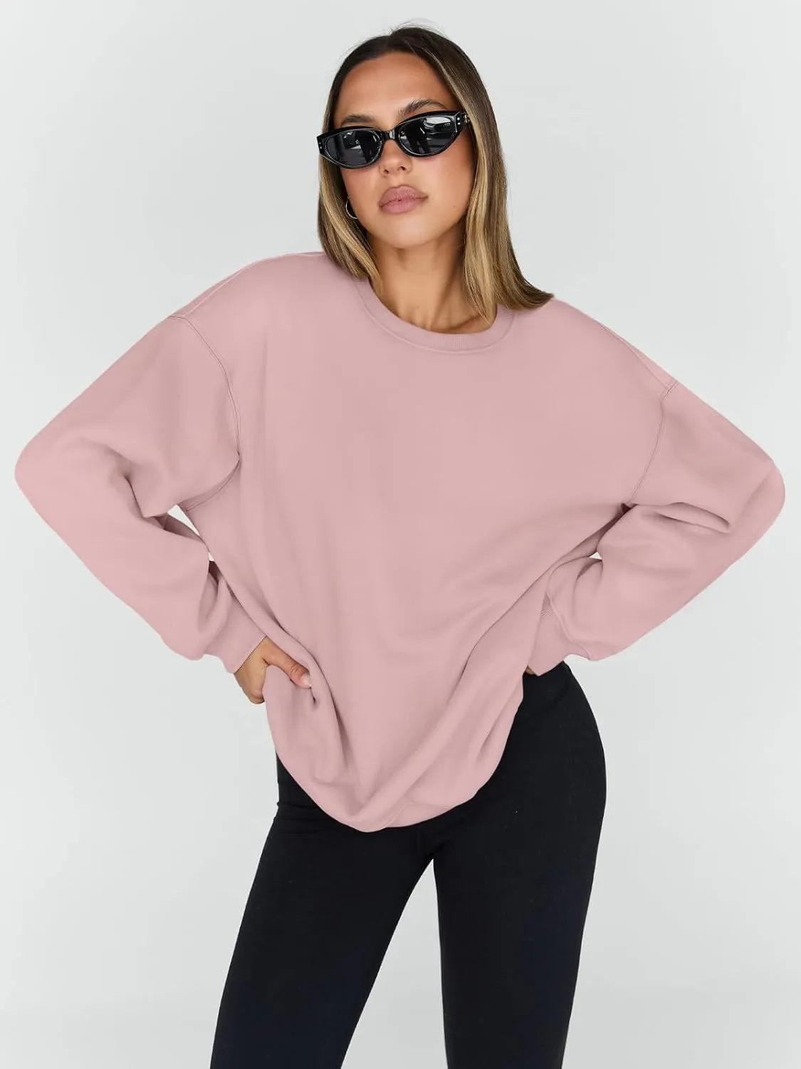 Trendy Queen Sweatshirts for Women Hoodies Oversized Crewneck Tops Sweaters Comfy Fall Winter Outfits Clothes 2025 Fashion