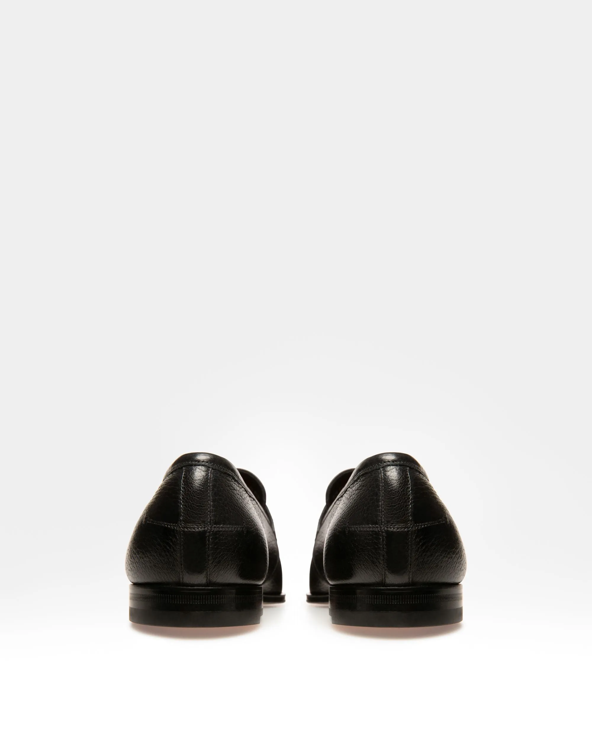 Webb Men's Grained Deer Leather Penny Loafer In Black