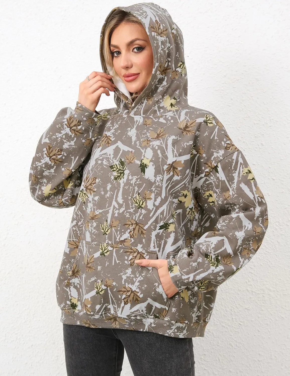 Women Oversized Fleece Camo Hoodies Maple Leaf Hooded Sweatshirt Casual Long Sleeve Fall Pullover Tops With Pockets