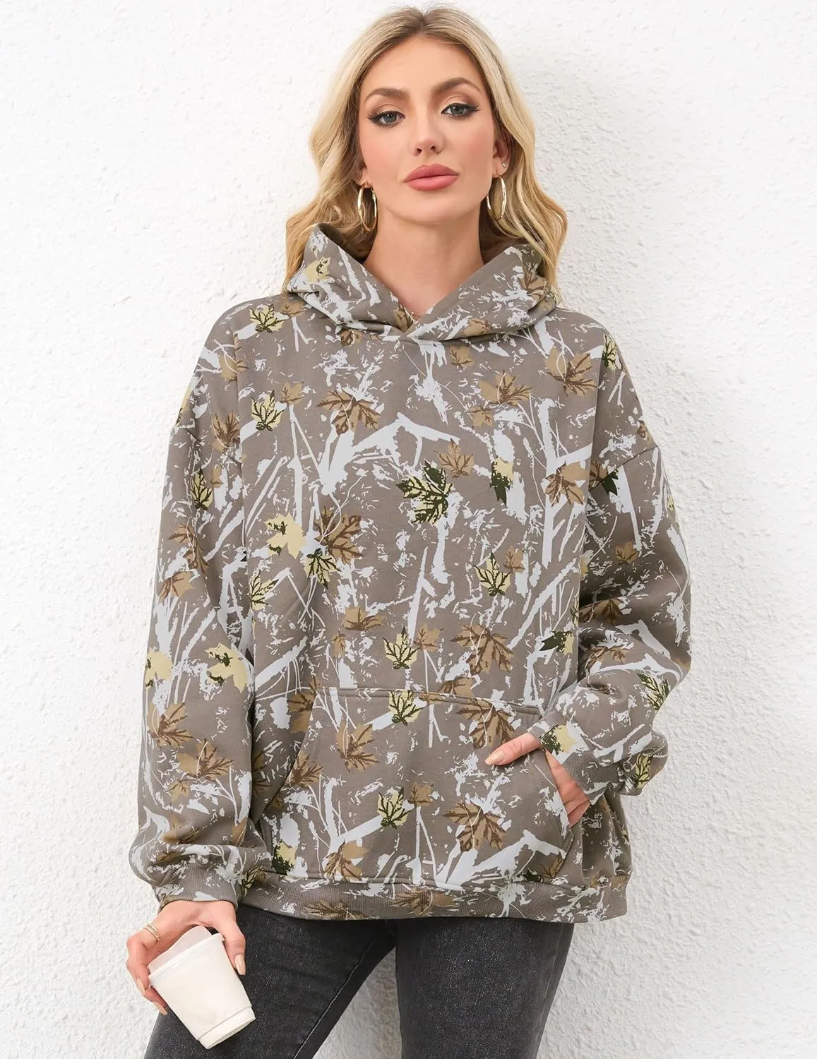 Women Oversized Fleece Camo Hoodies Maple Leaf Hooded Sweatshirt Casual Long Sleeve Fall Pullover Tops With Pockets