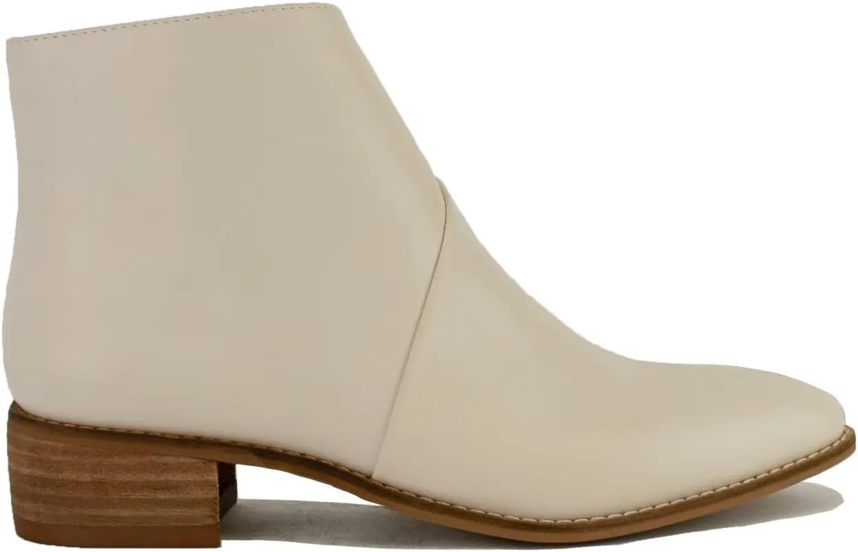 Women's Brown Two-Tone Ankle Boots Western Bootie Pointed Toe Stacked Block Heel Boots