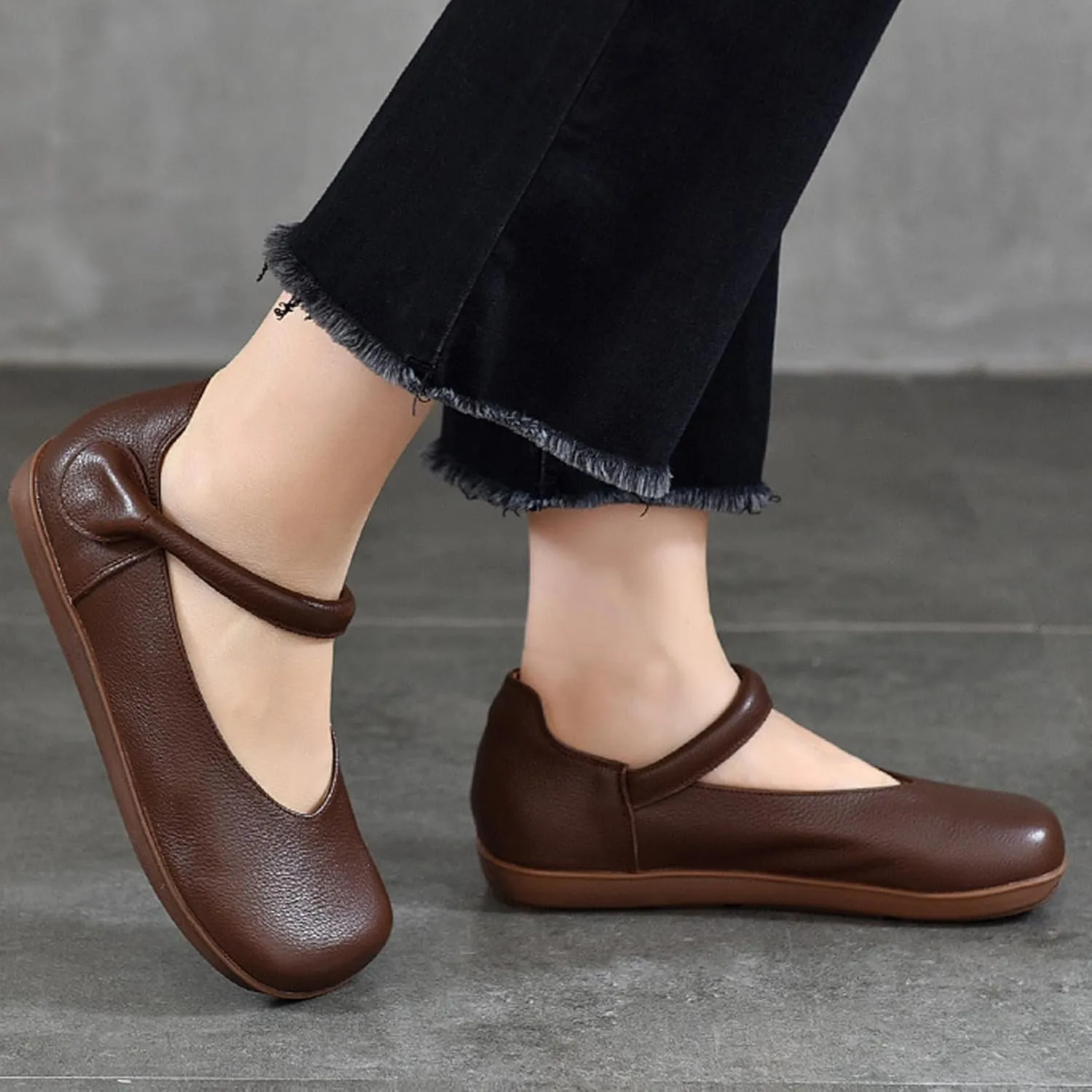 Women's Genuine Leather Square Wide Toe Retro Flat Mary Jane Flats with Hook and Loop Comfort Non-Slip Soft Sole Slip-On Casual Walking Mam Shoes Work Loafers