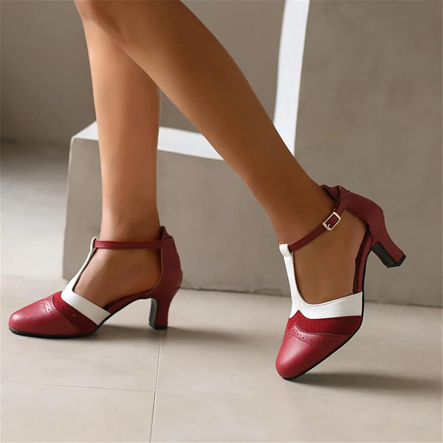 Womens T-Strap Two-Tone Round Toe Cute Kitten Heel Retro Ankle Strap Mary Jane Pumps D'Orsay Pumps