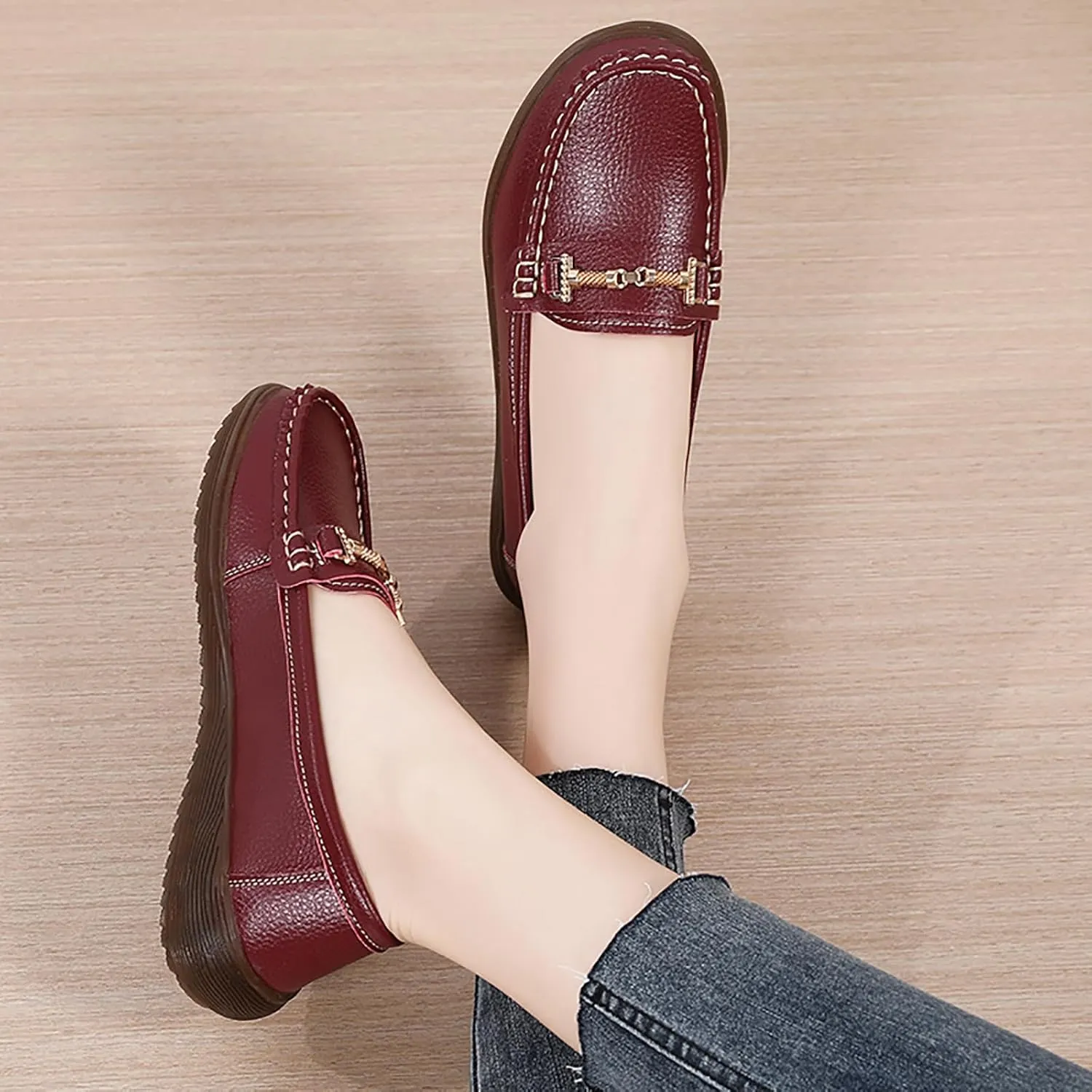 Women's Wide Width Loafers Comfort Slip on Shoes Walking Shoes for Ladies Mocassins Driving Shoe