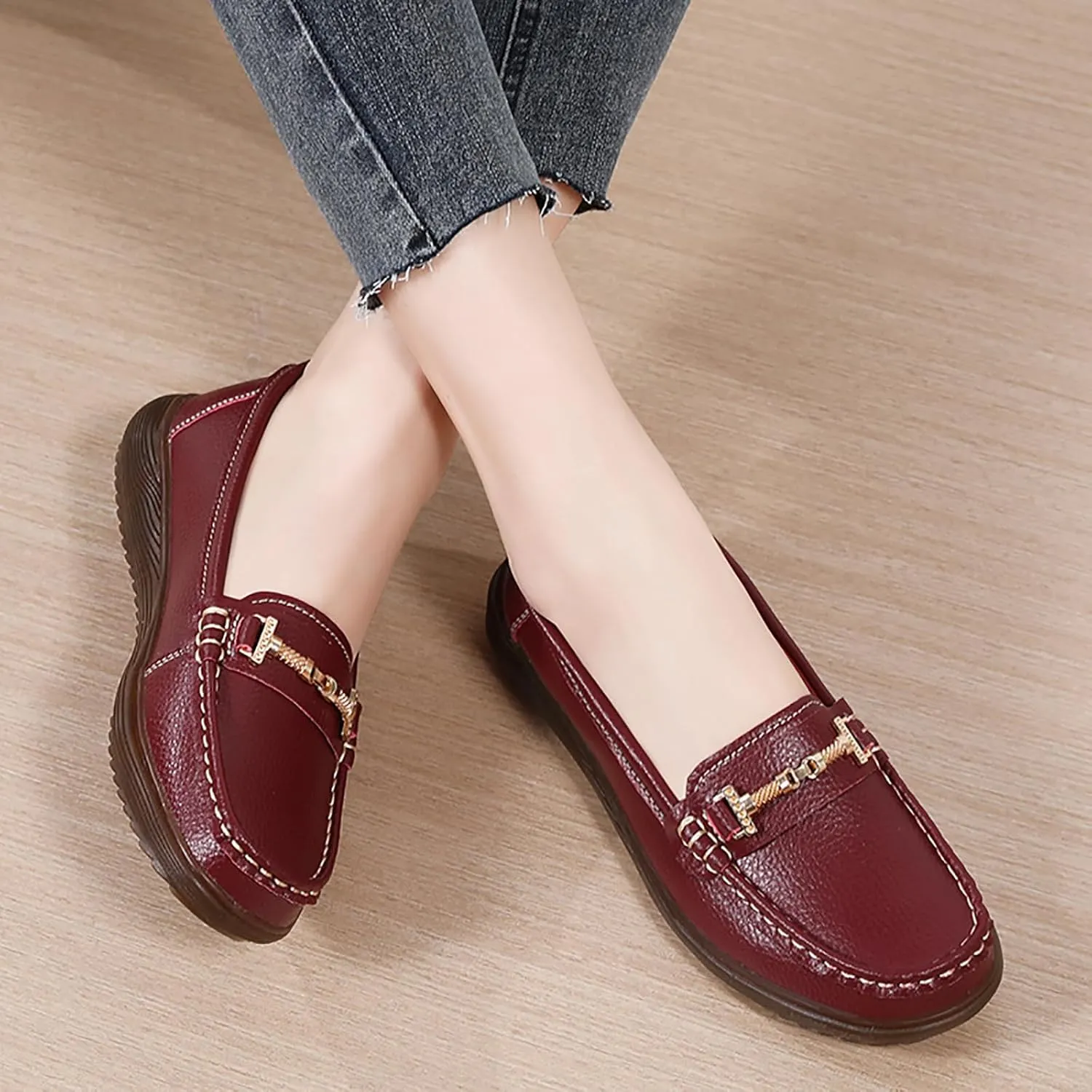 Women's Wide Width Loafers Comfort Slip on Shoes Walking Shoes for Ladies Mocassins Driving Shoe