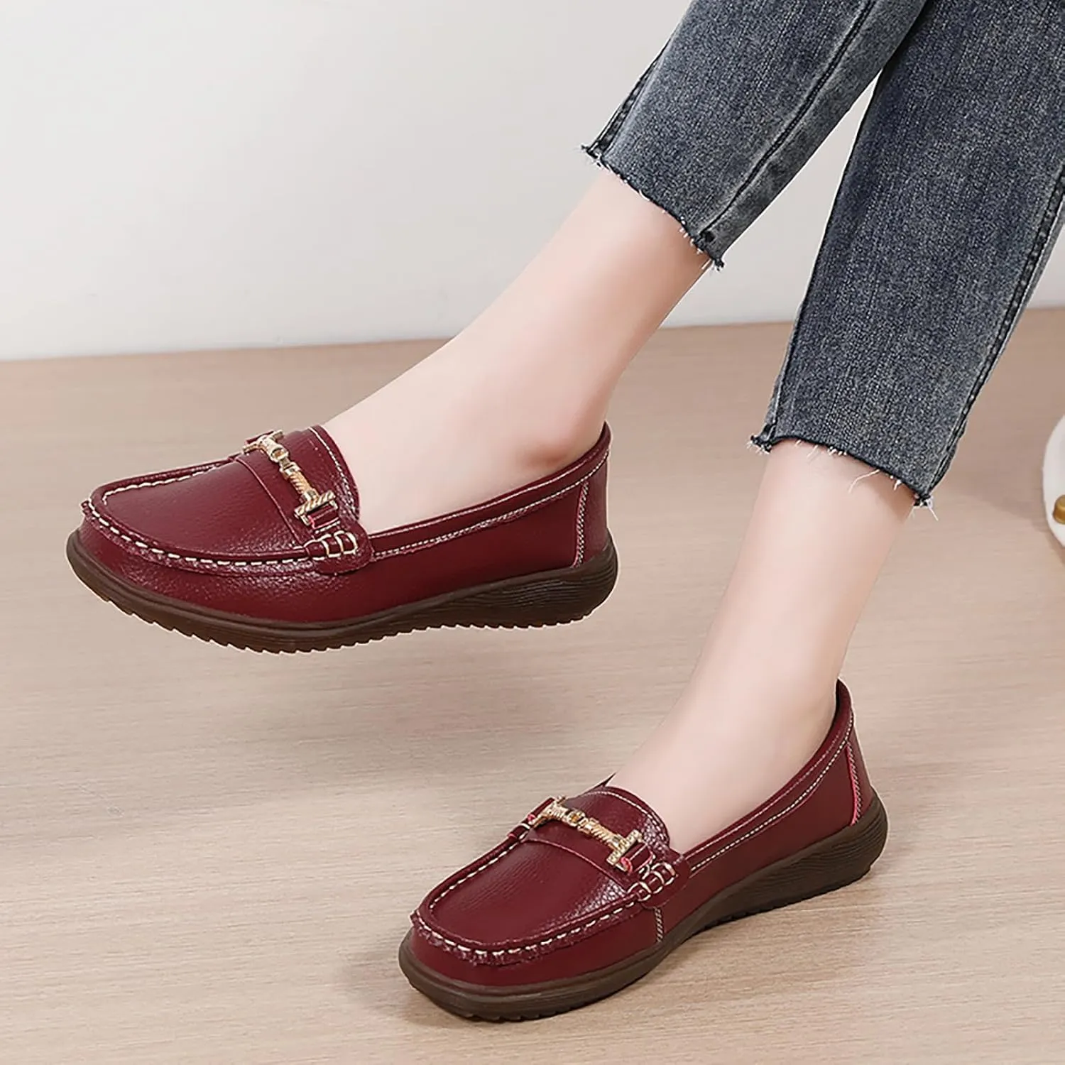 Women's Wide Width Loafers Comfort Slip on Shoes Walking Shoes for Ladies Mocassins Driving Shoe